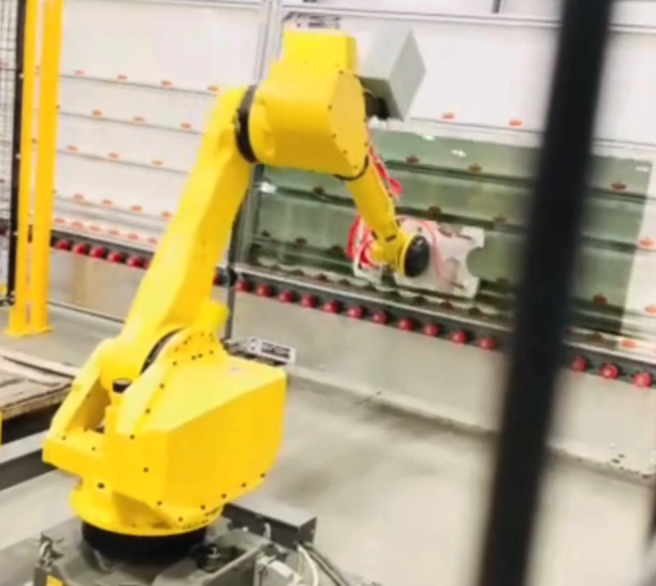 Read more about the article Glass Automation Robot